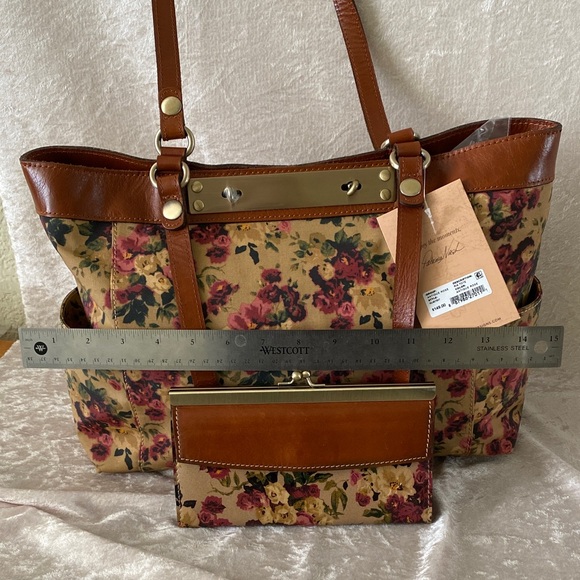 Patricia Nash Handbags - Patricia Nash Floral Tan and Brown Tote with Wallet